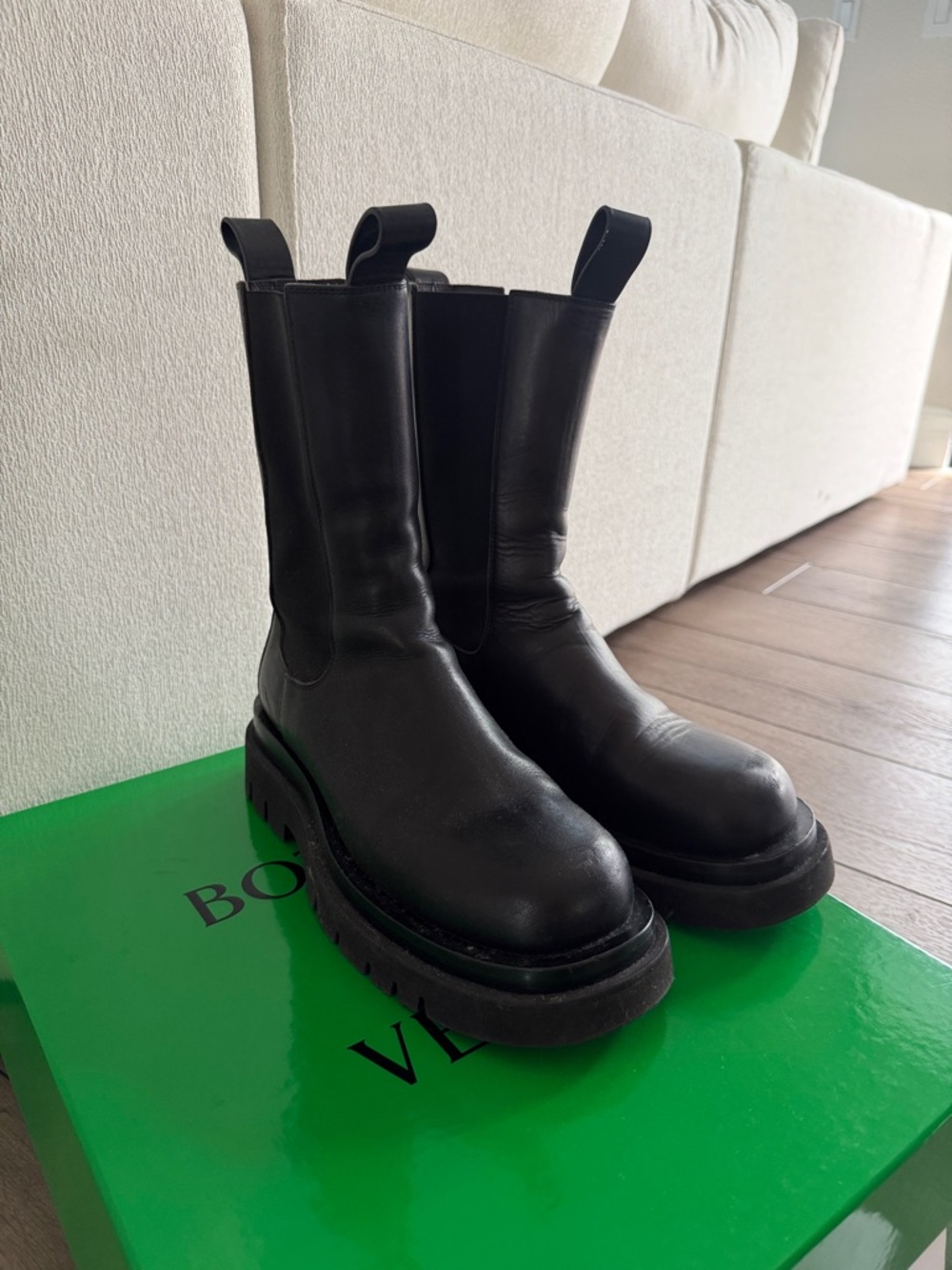 Bottega Veneta Black Leather Lug Sole Lace-Up Boots - Picture 4 of 7